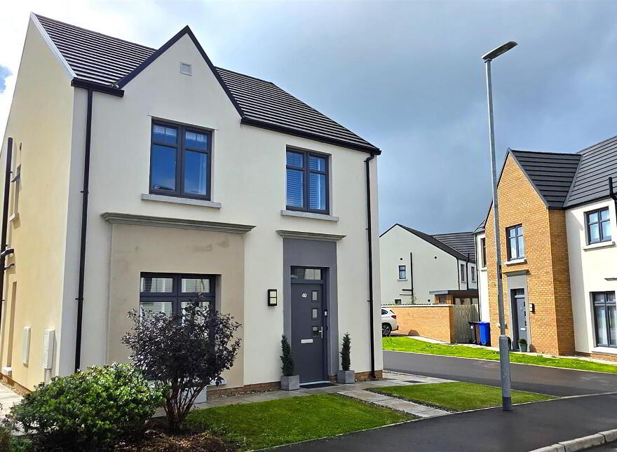 40 Ferrard Grange, Antrim, BT41 4FT photo