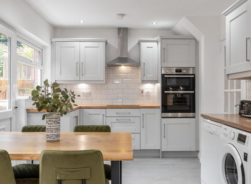 26 Castlemore Park, Belfast, BT6 9RP