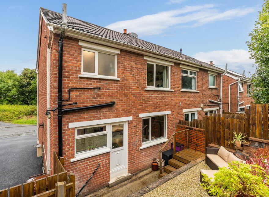 26 Castlemore Park, Belfast, BT6 9RP
