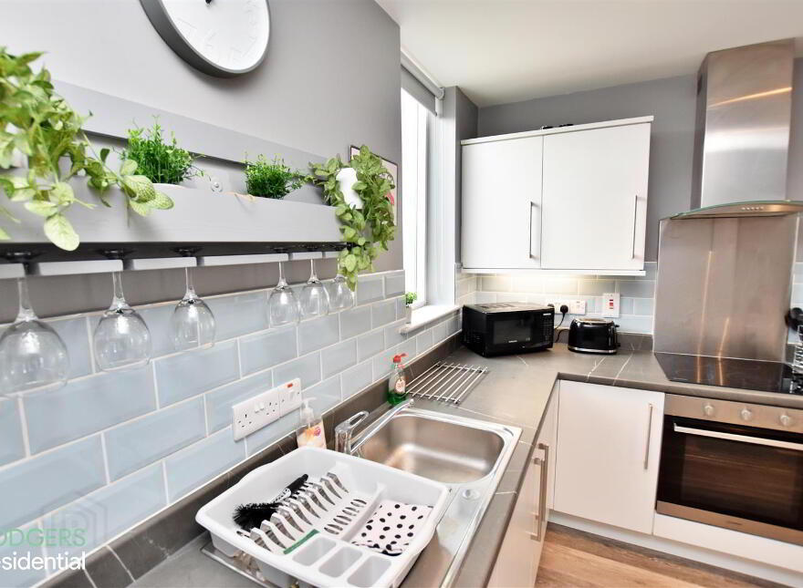 Apartment 2 34 Upper Newtownards Road, Belfast, BT4 3EL