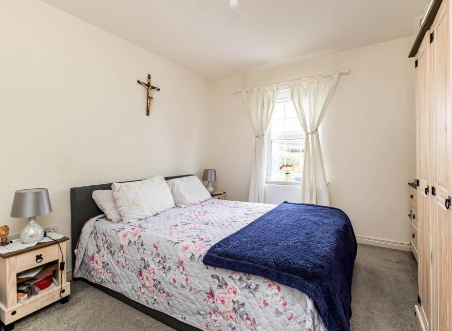 15 Meadow Green, Lisburn, BT28 3PB