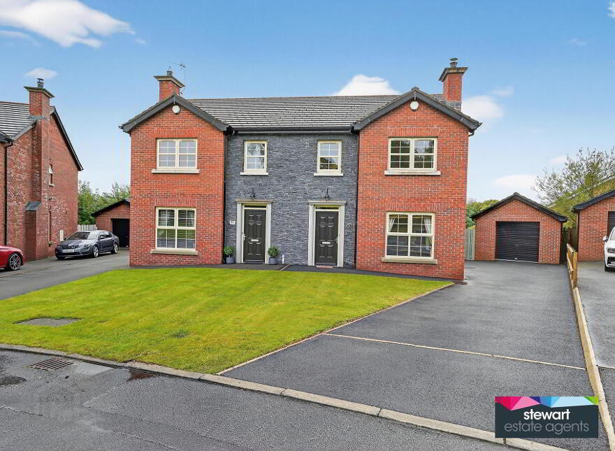 11 Ballyeden Meadows, Magheralin, BT67 0WU photo