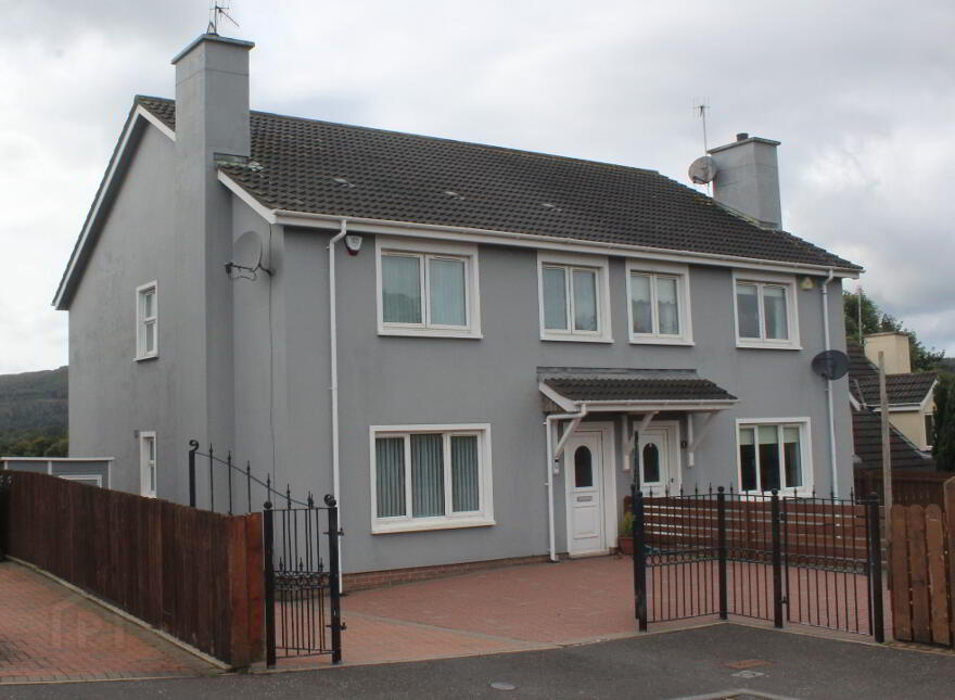 3 Donagh Grove, Burren, Warrenpoint, Newry, BT34 3UH photo