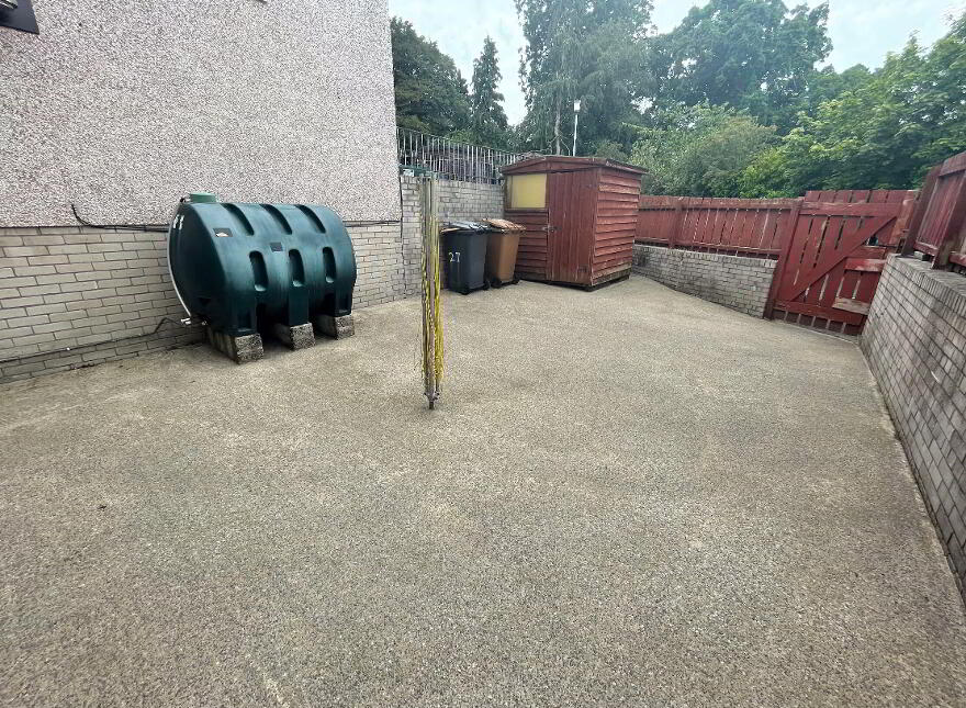 27 Ballynahone Avenue, Armagh, BT60 1EE