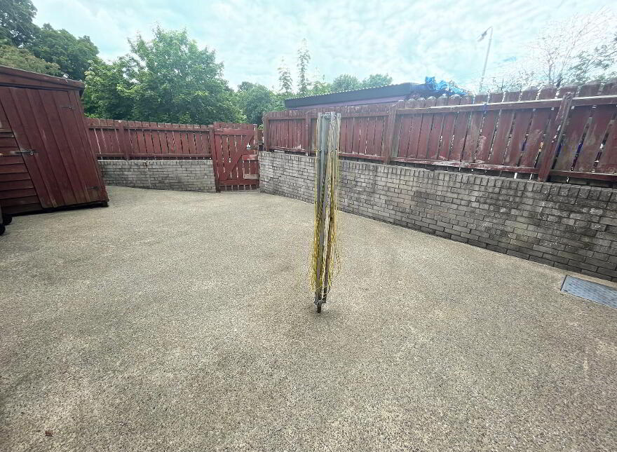 27 Ballynahone Avenue, Armagh, BT60 1EE