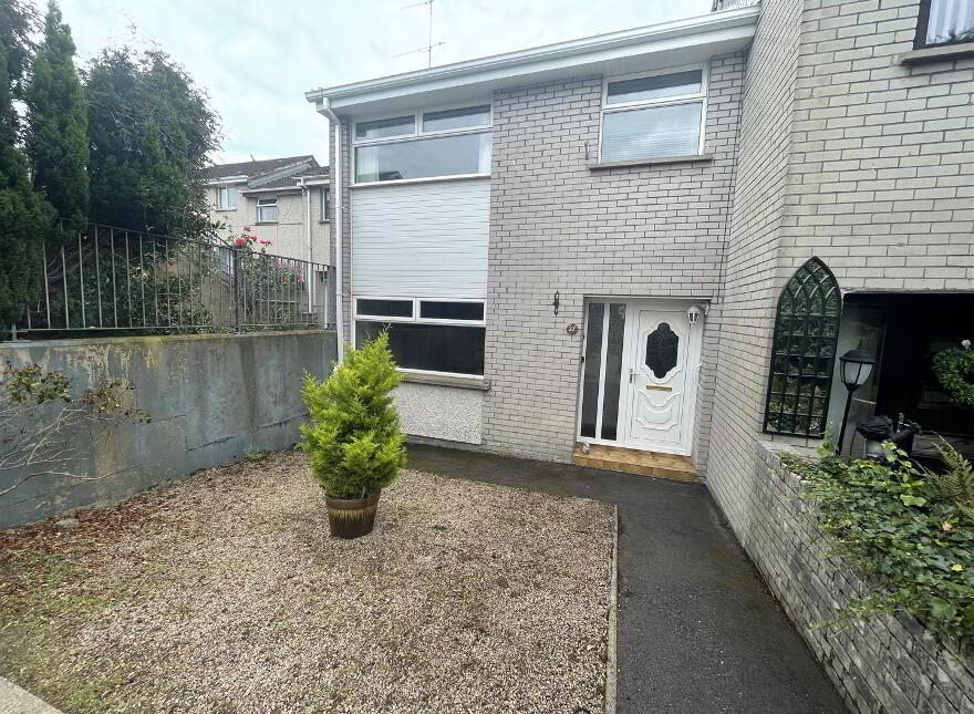 27 Ballynahone Avenue, Armagh, BT60 1EE