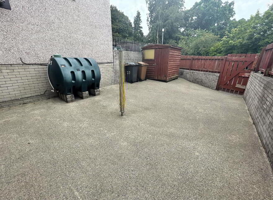 27 Ballynahone Avenue, Armagh, BT60 1EE