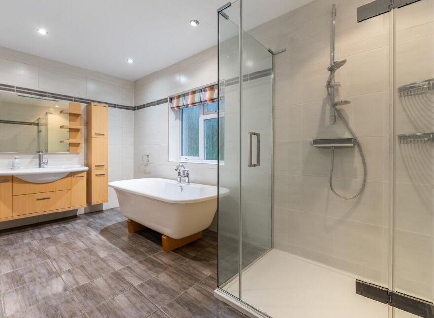 Y Tan- Bryn, 169 Bangor Road, Holywood, BT18 0ET
