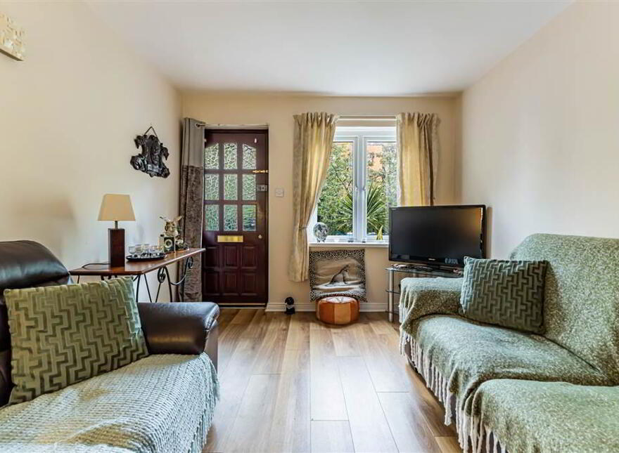 2b Windsor Mews, Windsor Park, Belfast, BT9 6FD