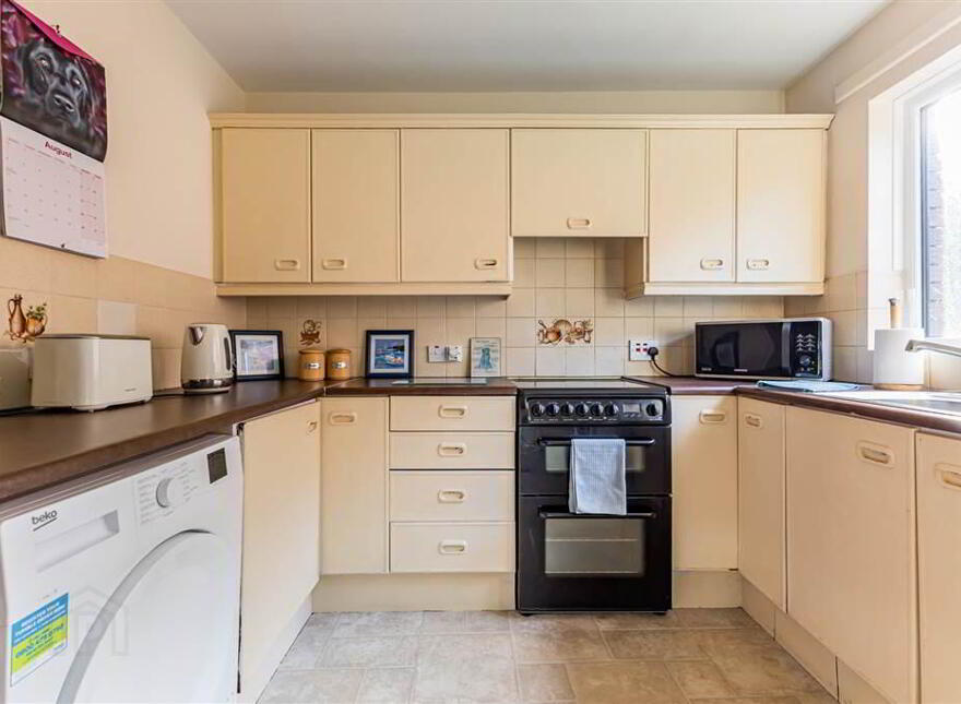 2b Windsor Mews, Windsor Park, Belfast, BT9 6FD