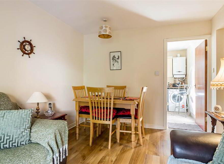 2b Windsor Mews, Windsor Park, Belfast, BT9 6FD