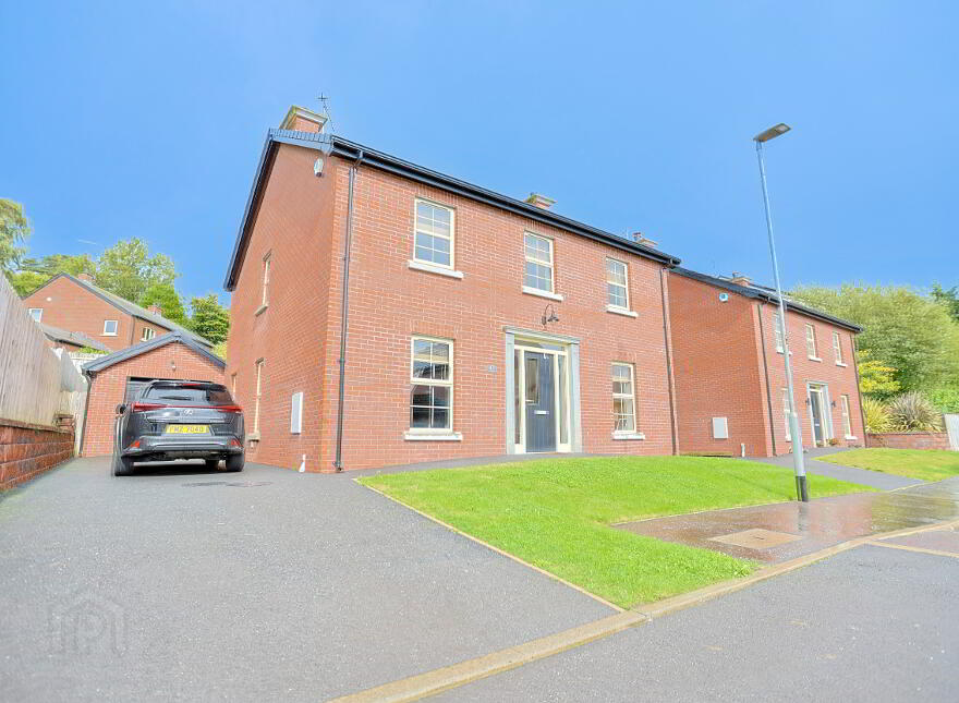 47 Mossvale Meadows, Dromore, BT25 1GF