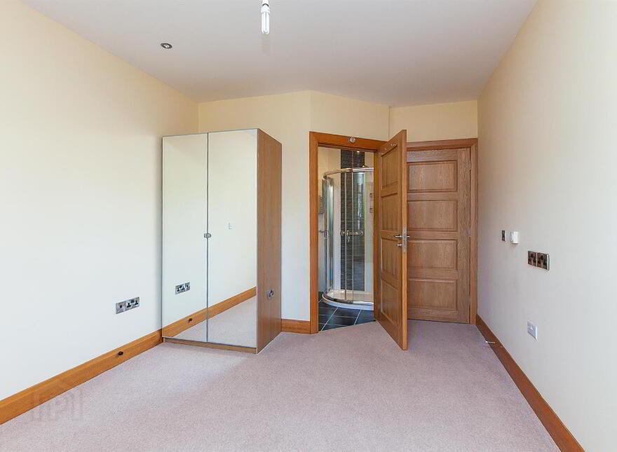 6 Ardnavalley Avenue, Comber, Newtownards, BT23 5WW