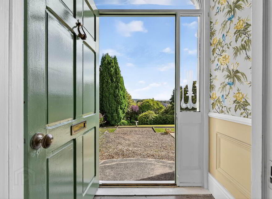 95 Belfast Road, Newtownards, BT23 4TS
