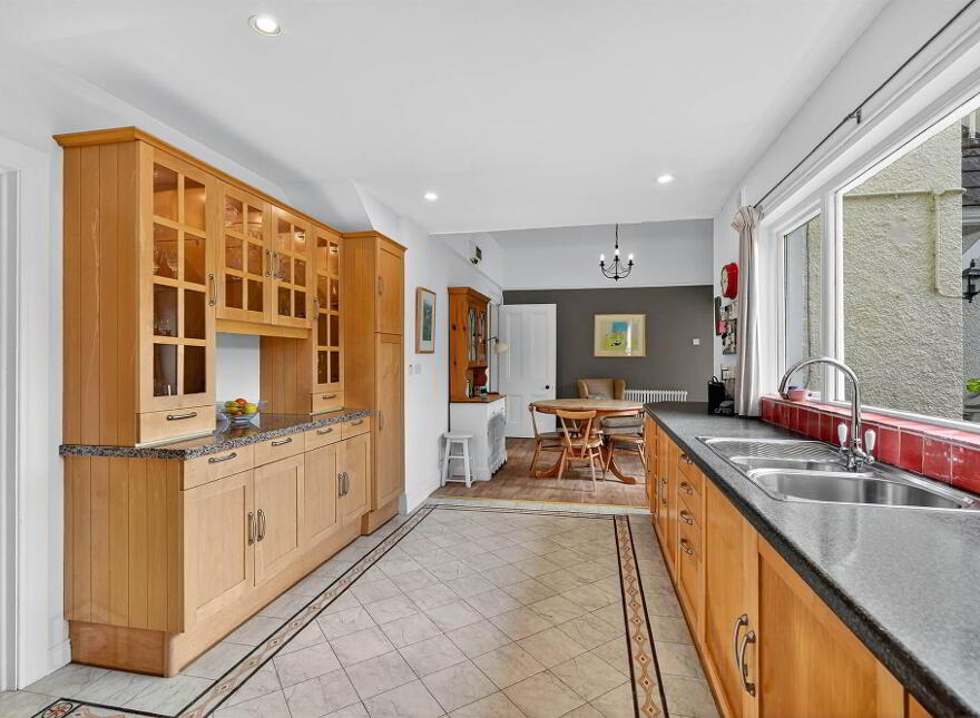 95 Belfast Road, Newtownards, BT23 4TS