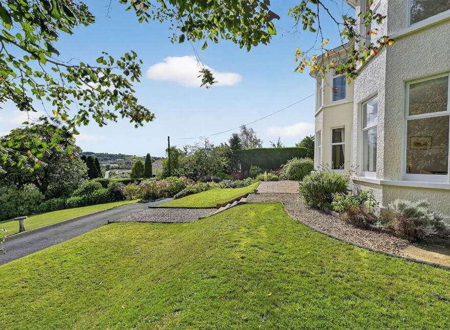 95 Belfast Road, Newtownards, BT23 4TS