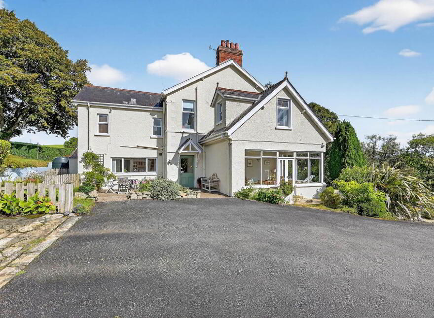 95 Belfast Road, Newtownards, BT23 4TS