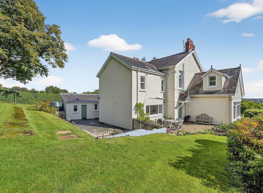 95 Belfast Road, Newtownards, BT23 4TS