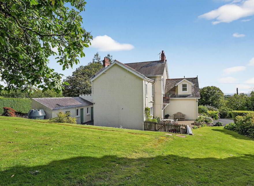 95 Belfast Road, Newtownards, BT23 4TS