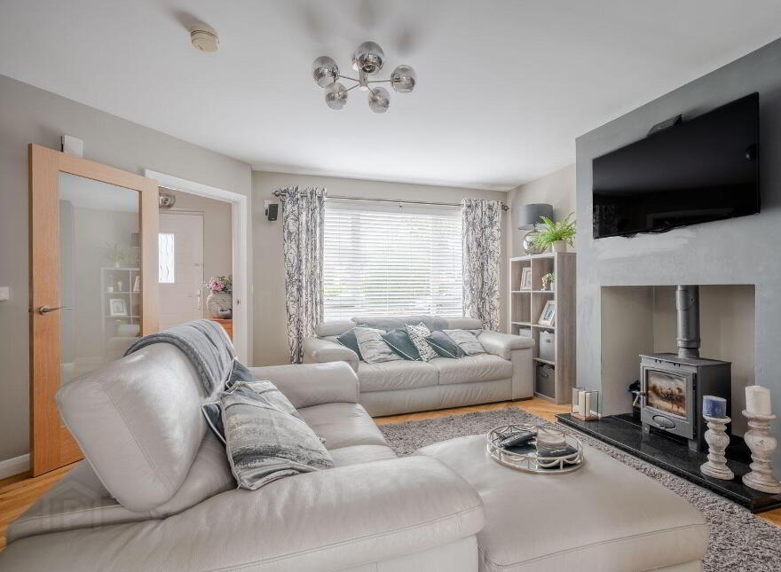17 Shaftesbury Park, Bangor, BT20 3GE