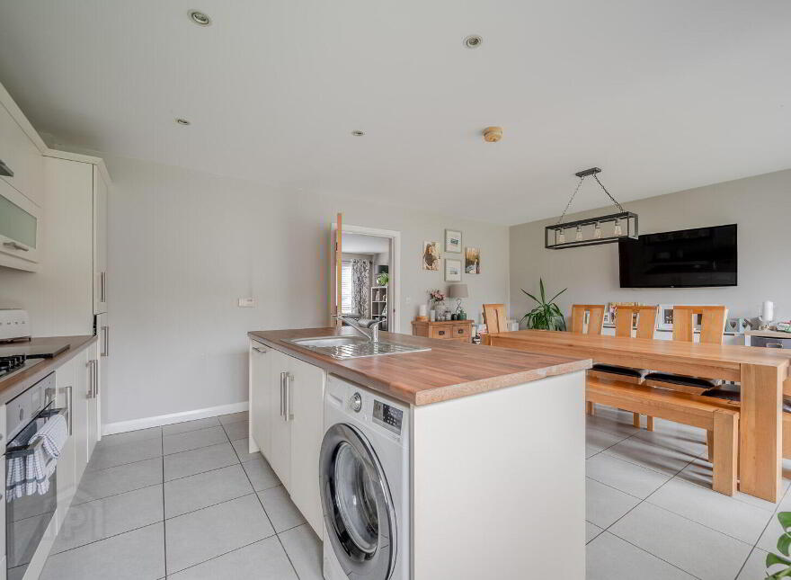 17 Shaftesbury Park, Bangor, BT20 3GE