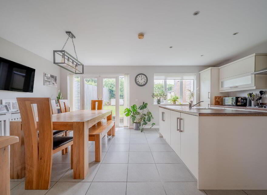 17 Shaftesbury Park, Bangor, BT20 3GE