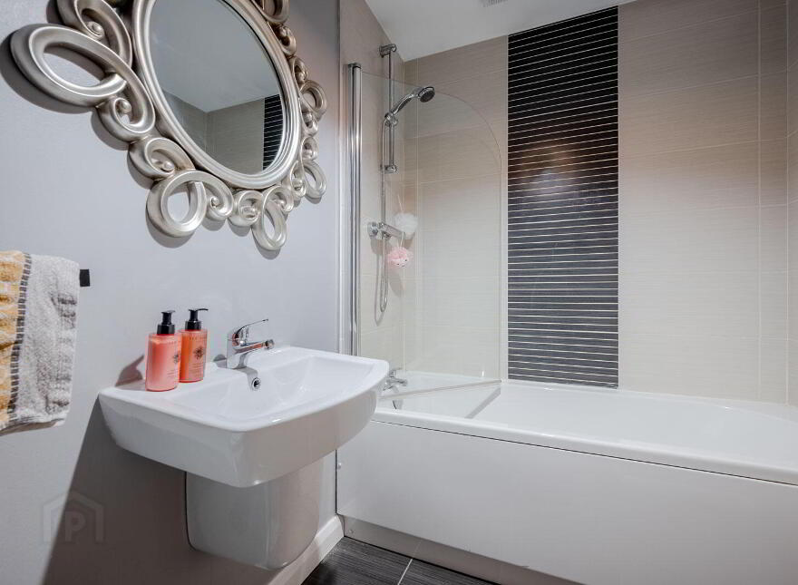 17 Shaftesbury Park, Bangor, BT20 3GE