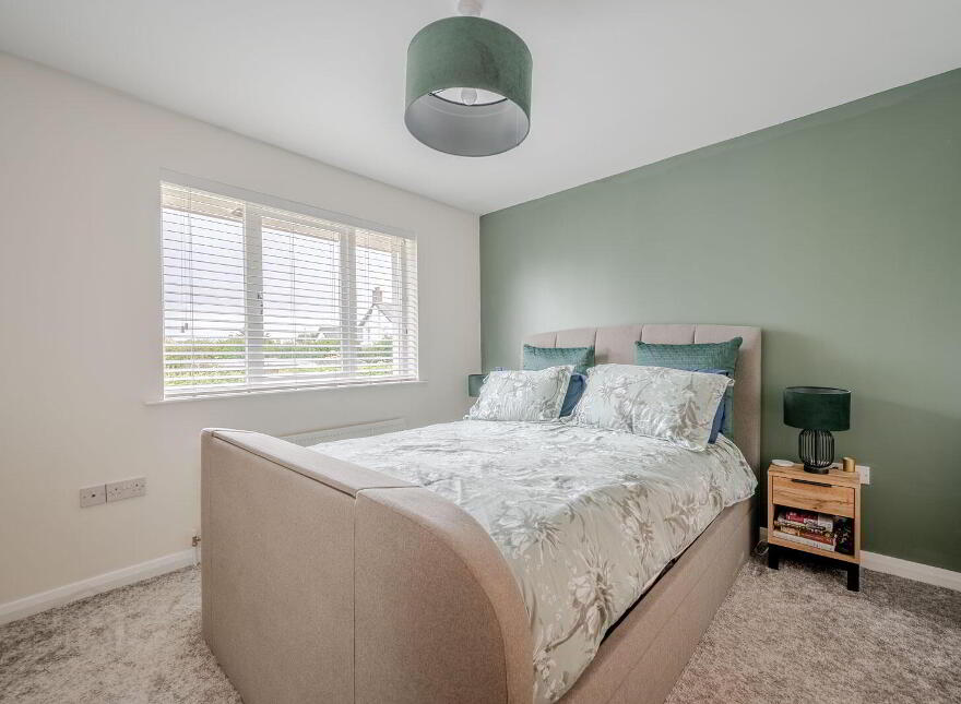 17 Shaftesbury Park, Bangor, BT20 3GE