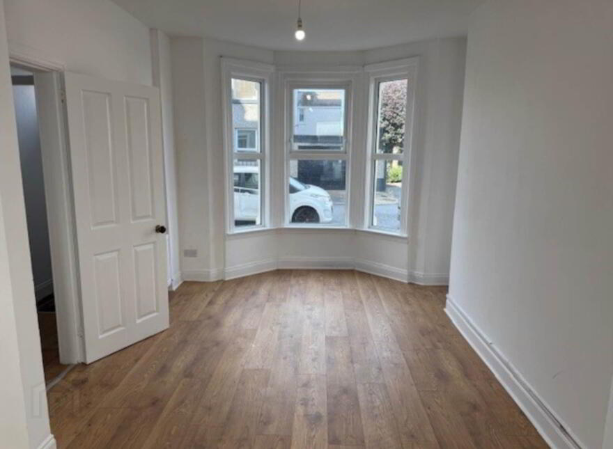 22 Adelaide Avenue, Whitehead, Carrickfergus, BT38 9RZ