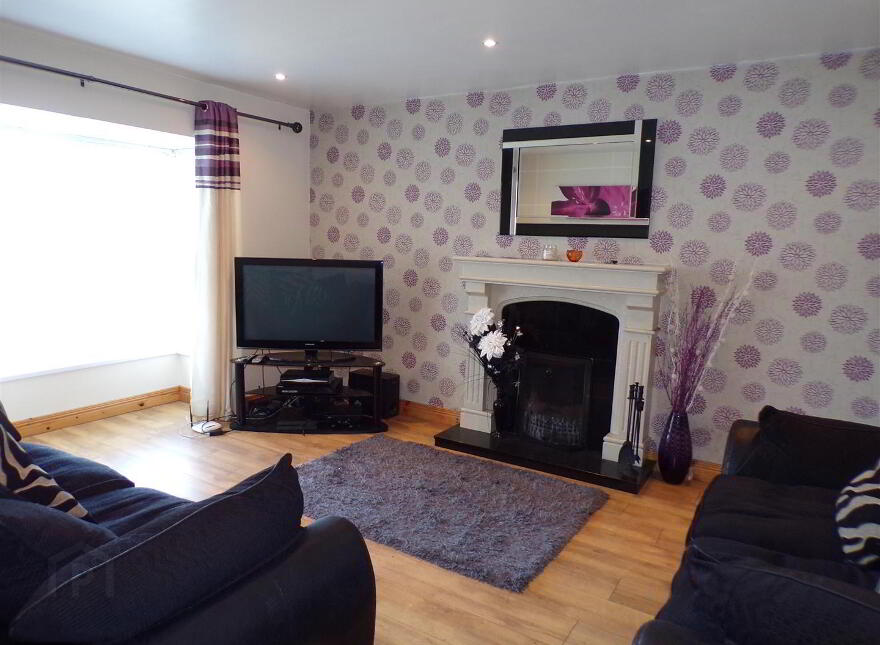 23 Church View, St Johnston