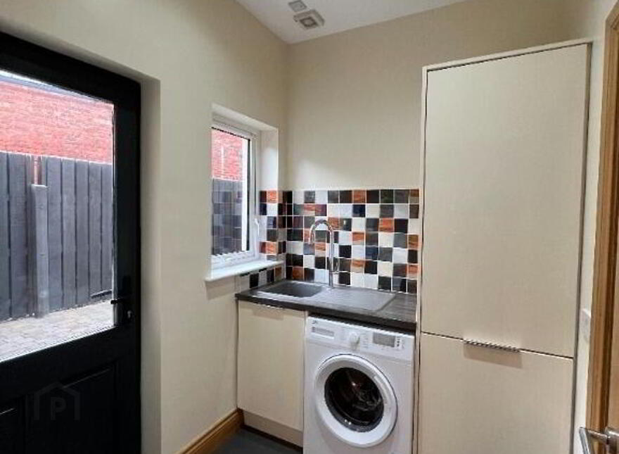 9 Thompson Manor, Lisburn, BT28 3GA