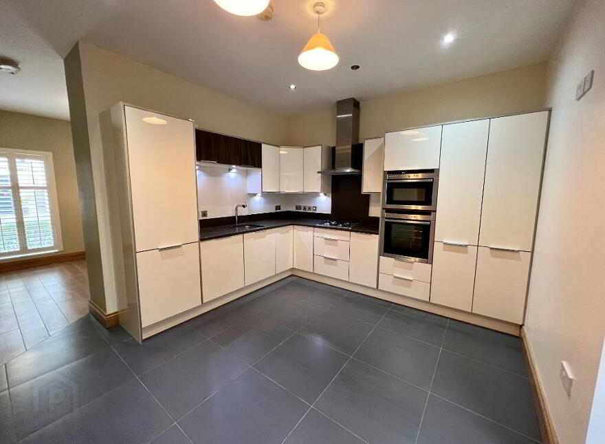 9 Thompson Manor, Lisburn, BT28 3GA