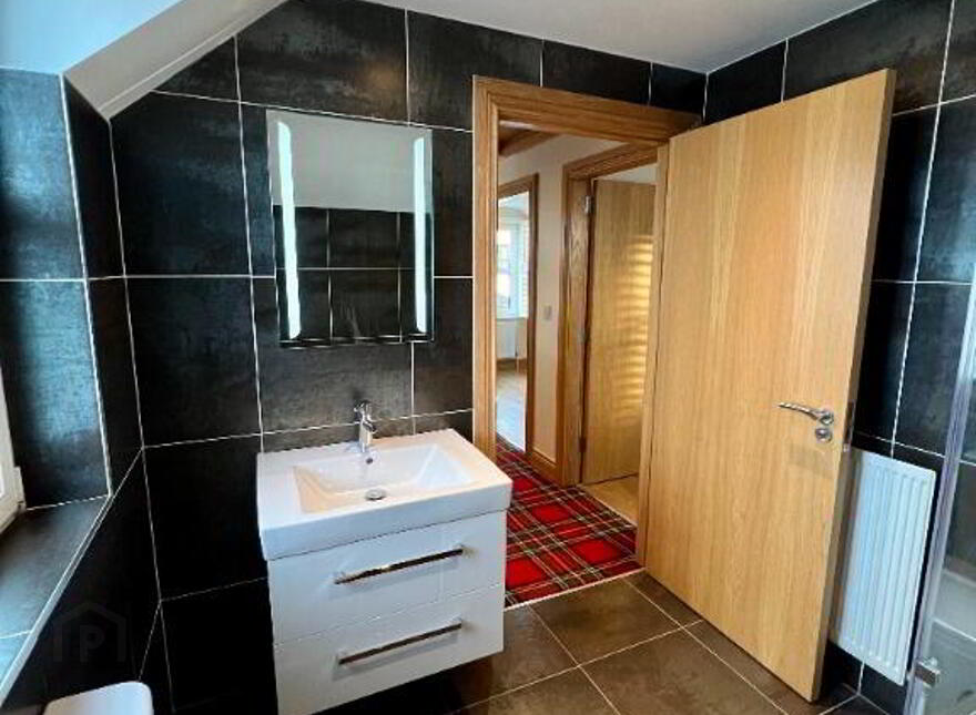 9 Thompson Manor, Lisburn, BT28 3GA