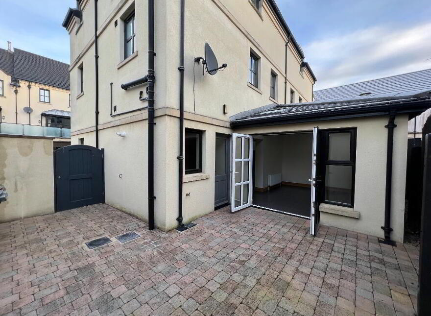 9 Thompson Manor, Lisburn, BT28 3GA