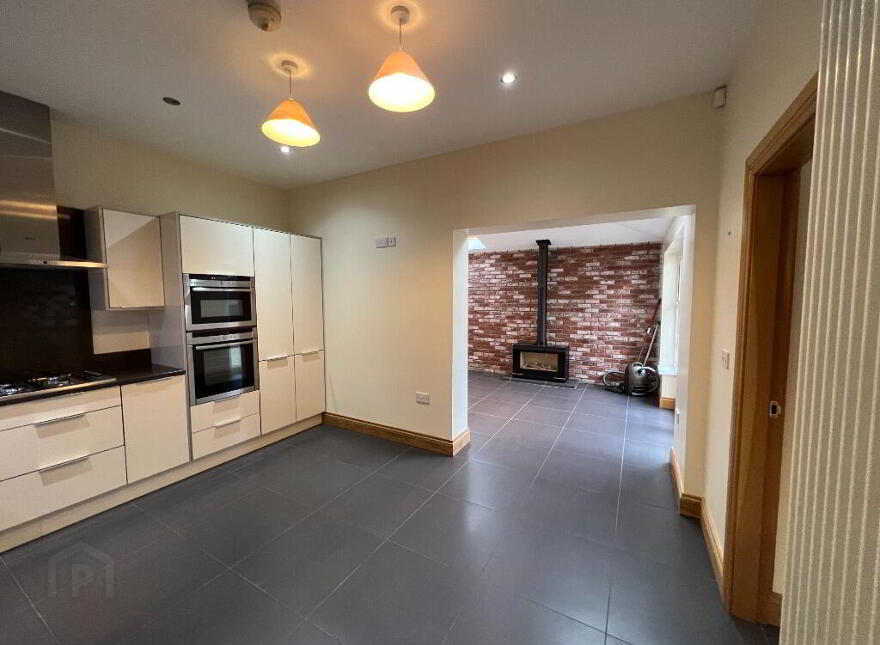 9 Thompson Manor, Lisburn, BT28 3GA