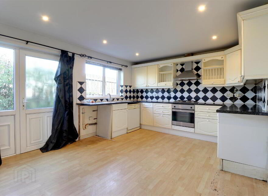 8 Springfield Road, Portavogie, Newtownards, BT22 1ER