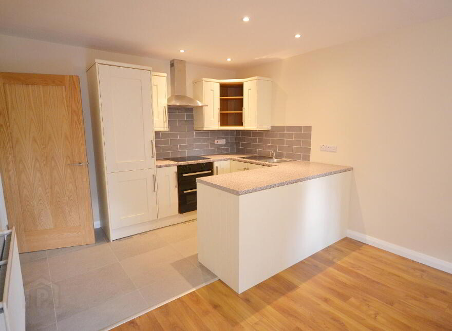Apt 2 Grove House, 12 North Road, Carrickfergus, BT38 8LR