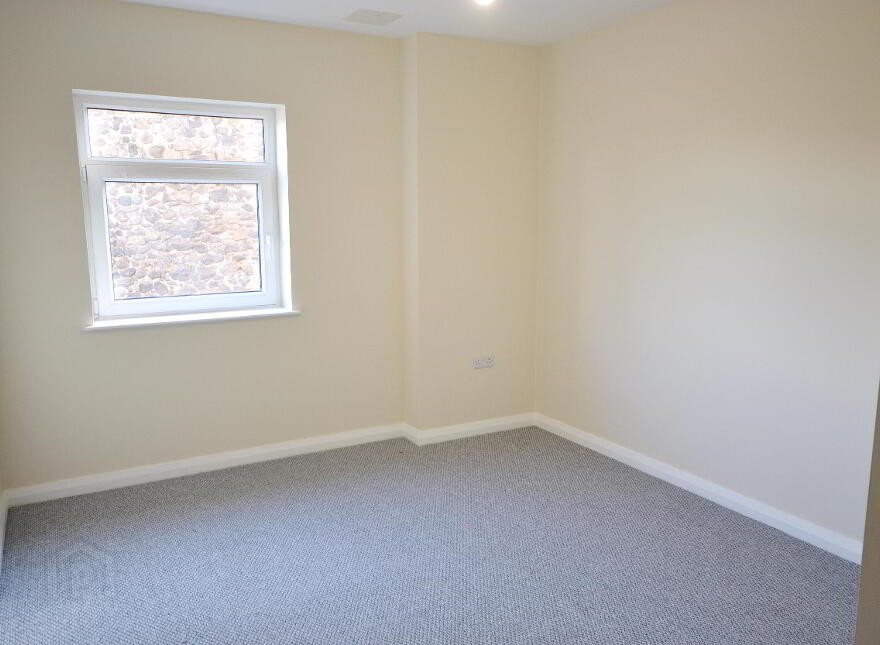 Apt 2 Grove House, 12 North Road, Carrickfergus, BT38 8LR