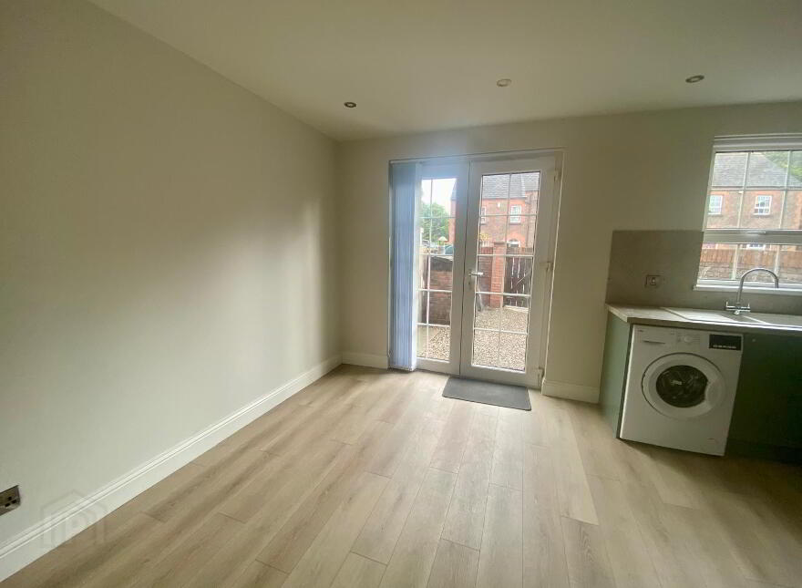 2 Graham Court, Moira, Craigavon, BT67 0TW