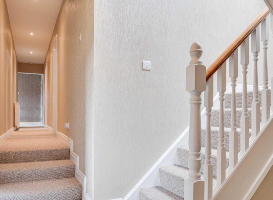 6 Moss Close, Ballynure, Ballyclare, BT39 9YE