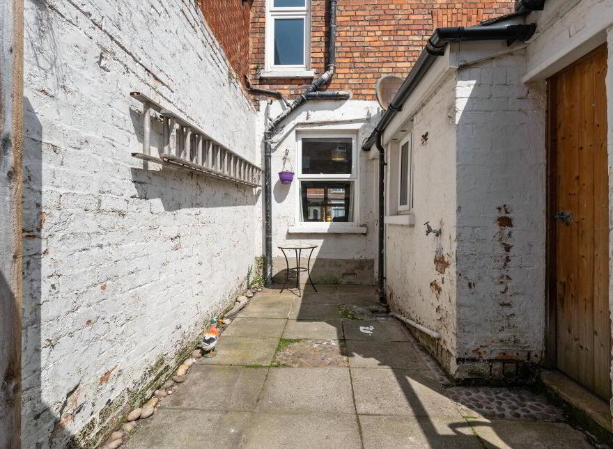 22 Glendower Street, Belfast, BT6 8PD