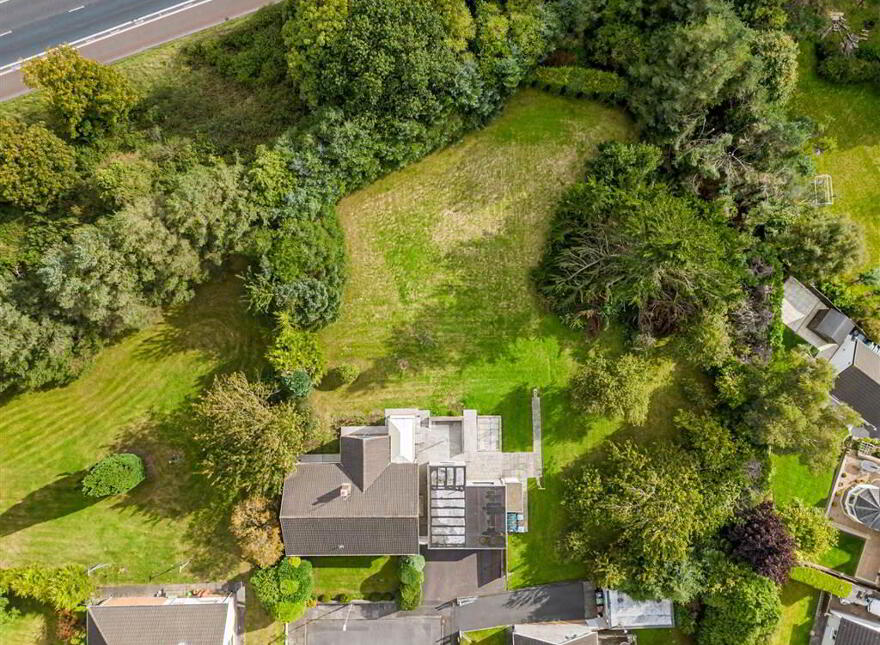 15 Saintsbury Avenue, Hillsborough Old Road, Lisburn, BT27 5QQ