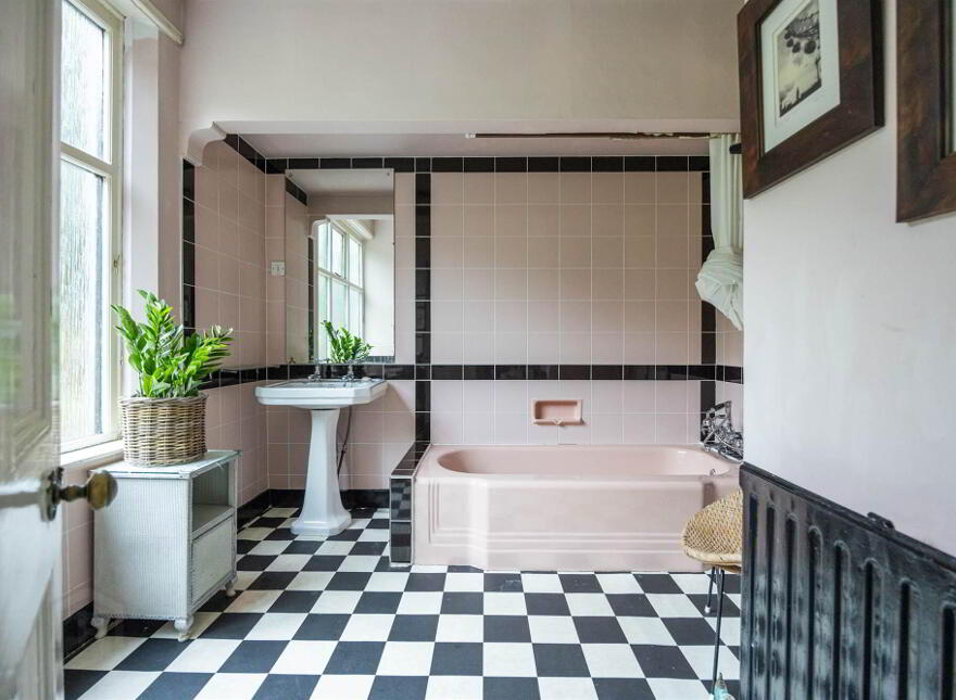 Redcot, 35 Kings Road, Belfast, BT5 6JG