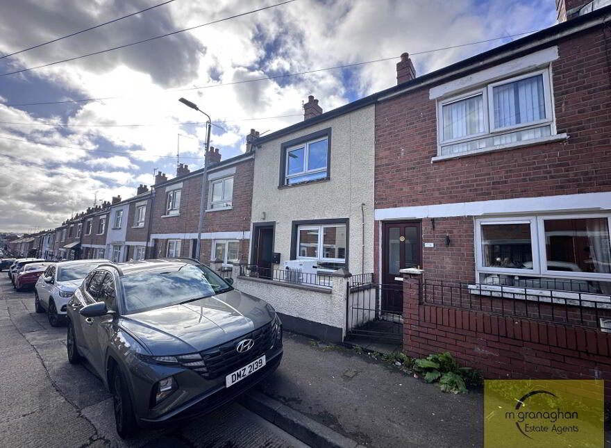 92 Beechmount Parade, Falls Road, Belfast, BT12 7LX