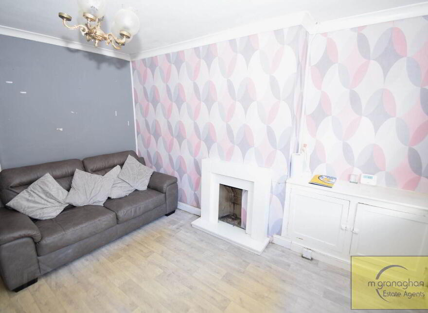 92 Beechmount Parade, Falls Road, Belfast, BT12 7LX