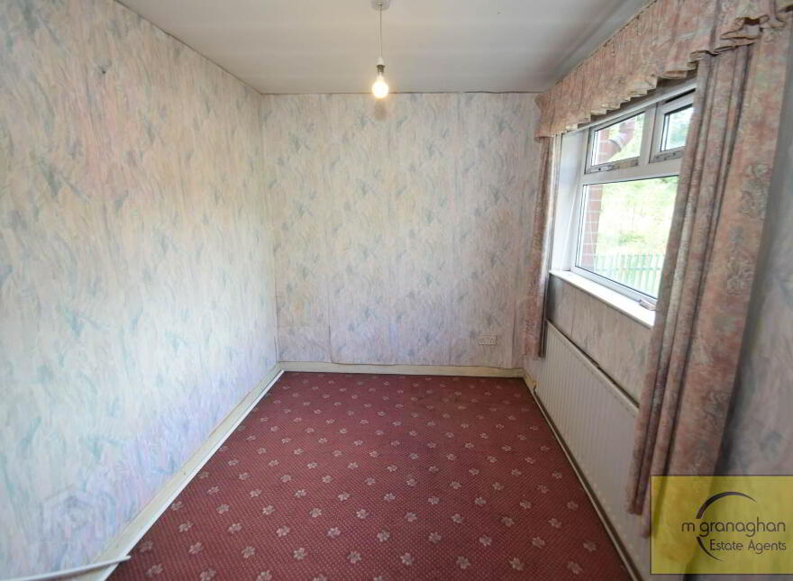 92 Beechmount Parade, Falls Road, Belfast, BT12 7LX