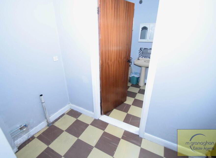 92 Beechmount Parade, Falls Road, Belfast, BT12 7LX