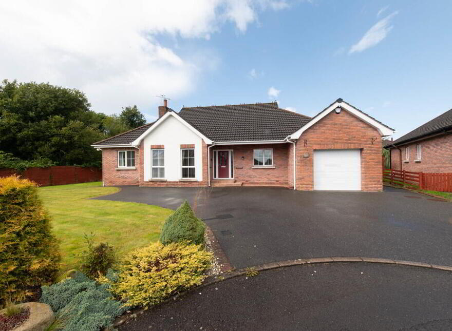 51 Lynda Farm, Jordanstown, Newtownabbey, BT37 0AX photo