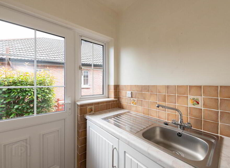 51 Lynda Farm, Jordanstown, Newtownabbey, BT37 0AX