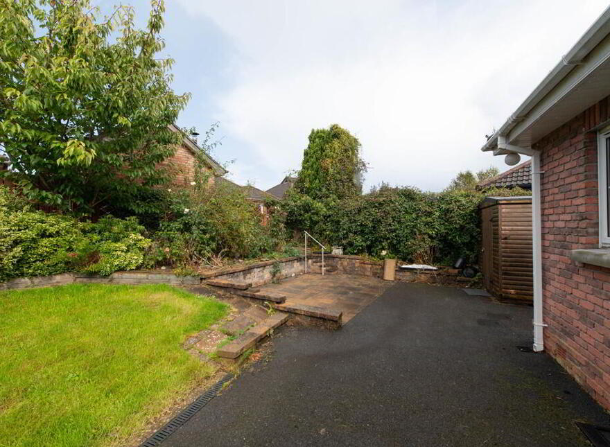 51 Lynda Farm, Jordanstown, Newtownabbey, BT37 0AX